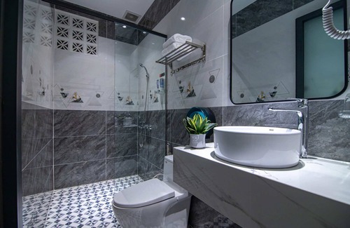 District 7 Hotel | Bin Bin Hotel 14 - Near Vstar School D7