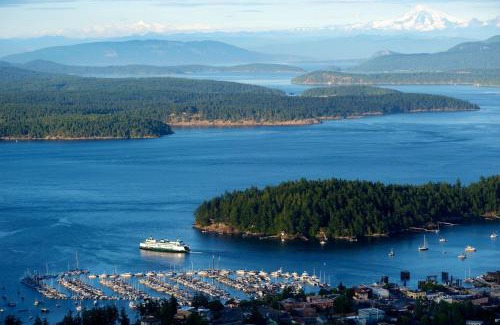 Friday Harbor Hotel | Bird Rock Hotel