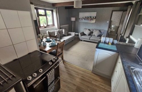 Colchester Apartment | Birds Farm