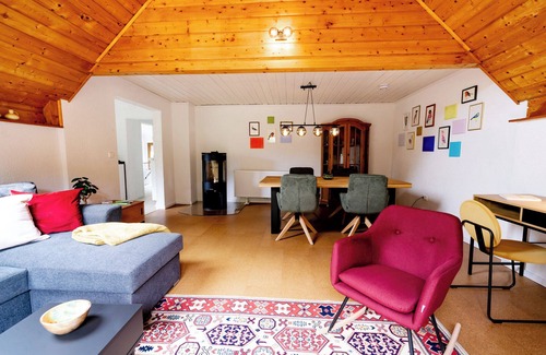 Darstein House | birds-nest holiday home palatian forest balcony wood stove