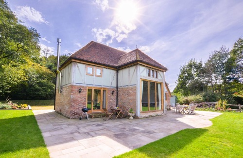 Hastings House | Birdsong Barn - Two Bedroom House, Sleeps 4