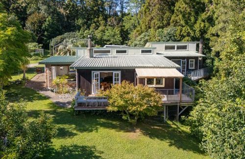 Whangamata House | Birdsong - Whangamata Holiday Home