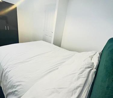 Sheldon House | Birmingham Airport Greendoor