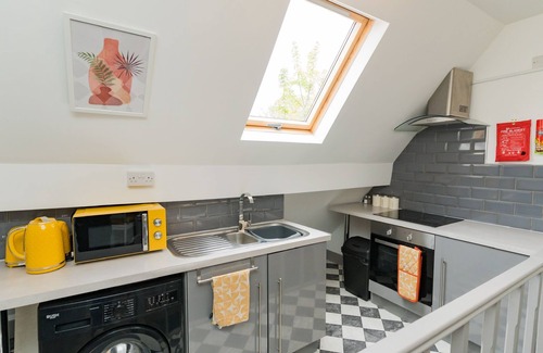 Sheldon Apartment | Birmingham | Short Term Rental