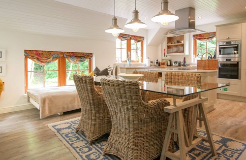West Laroch House | Bishops Bay Luxury Cottage beside Loch Leven in the Scottish Highlands