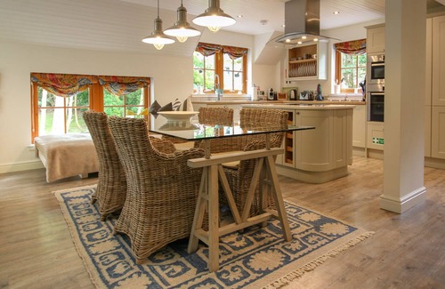 West Laroch House | Bishops Bay Luxury Cottage beside Loch Leven in the Scottish Highlands