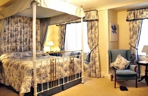 Beaumaris Hotel | Bishopsgate House Hotel