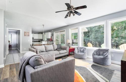Williamsburg House | Bissell Creek Woodside Cottage