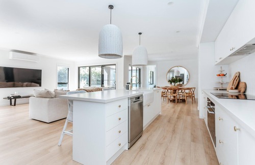 Balnarring House | Black Beauty Balnarring - Perfect year round getaway, rustic coastal luxury