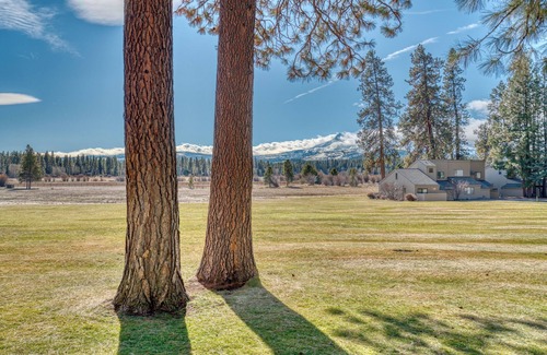 Black Butte Ranch Apartment | Black Butte Ranch Lodge Room 020
