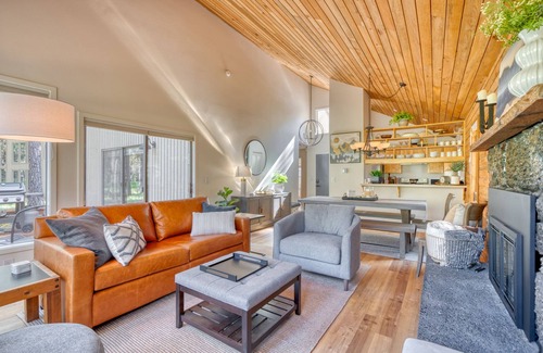 Black Butte Ranch House | Black Butte Ranch Cabin on the 7th Fairway