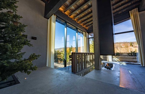 Foncine-le-Haut Ski Chalet | Black Chalet : Hébergement de Luxe Pour 14 Personnes