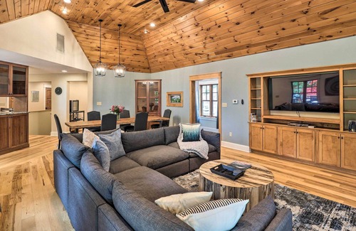 Laurel Ridge House | Black Mountain Retreat w/ Patio & Mtn Views!