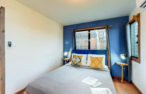 Surfside Apartment | Black Orchid Cabaña at Inn The Trees -Gold Standard Certified