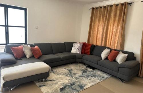 Lusaka House | Black Pearl Inside Room