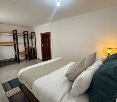 Lusaka House | Black Pearl Inside Room
