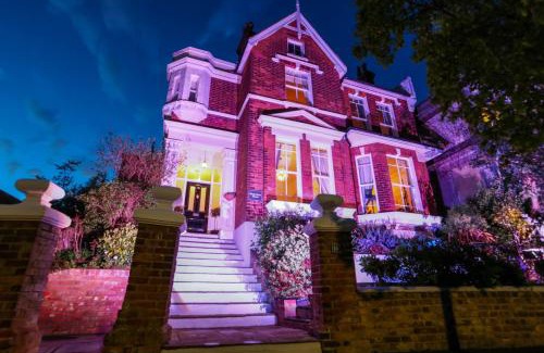 Hastings House | Black Rock House