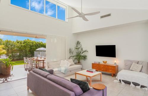 Pottsville House | Black Rocks Hideaway - 3BR Beach Home by uHoliday