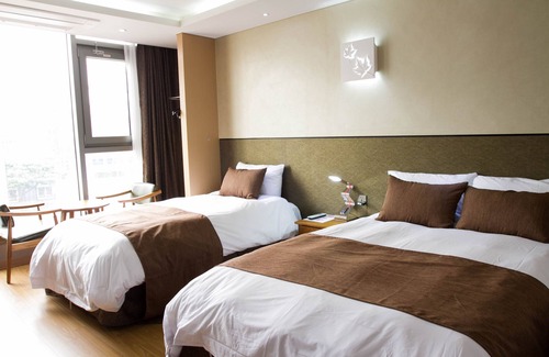 Jocheon Hotel | Black Sands Hotel