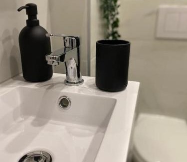 Bourgfelden Apartment | BLACK TOUCH STUDIO - FIBRE*PARKING*NEAR BASEL