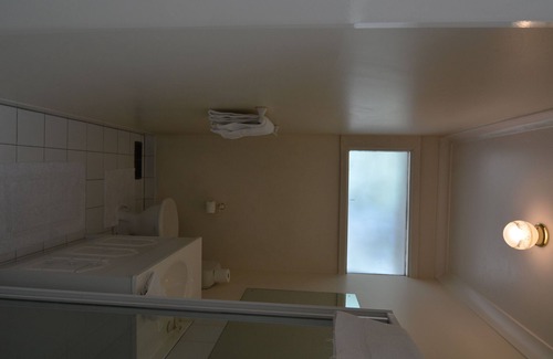 Blackburn South House | Blackburn Lodge Serviced Studio Apartment 3