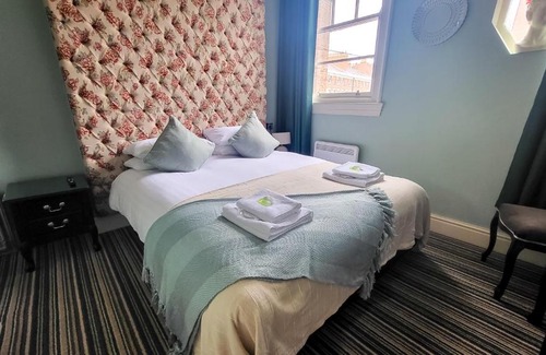 Georgian Quarter Hotel | BLACKBURNE ARMS ,24 CATHARINE STREET HOTEL