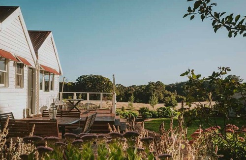 Lyonville House | Blacksmith's Cottage