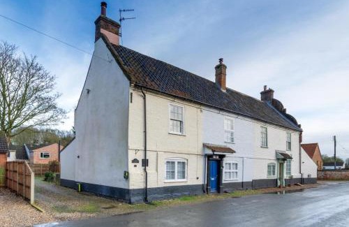 Buxton House | Blacksmiths Cottage - Buxton Norfolk