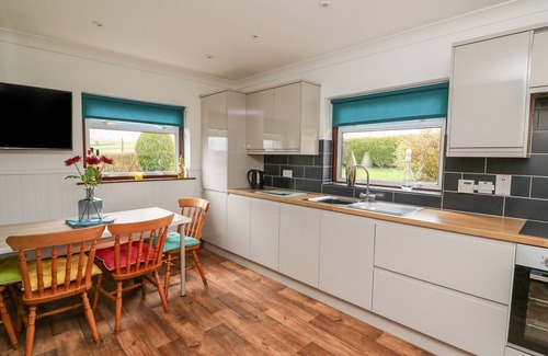 Bethania House | BLAENYWAWR, family friendly, country holiday cottage in Aberaeron