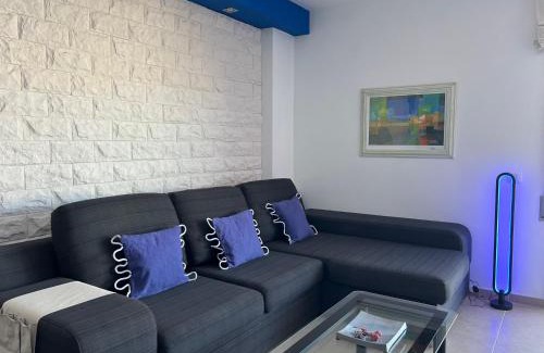 Santa Margarida Apartment | BLAU Apartamento frente a los canales y las puestas de sol de Roses
