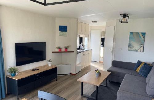 IJmuiden Ski Chalet | Blauwe Zeedistel