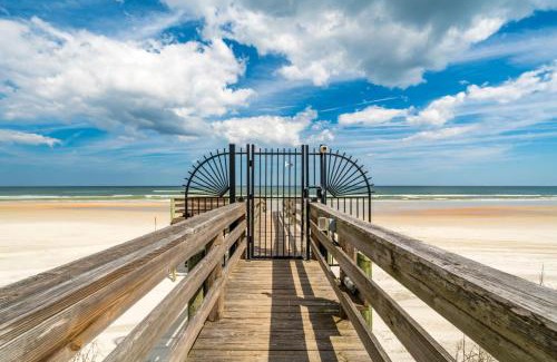 Crescent Beach Apartment | Blessed by the Sea - Crescent Beach - Free Daily Activities home