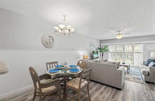 Crescent Beach Apartment | Blessed by the Sea - Crescent Beach - Free Daily Activities home
