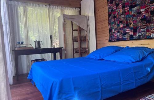 Lauris House | Bleu de Provence, chambre privé, jardin & jacuzzi