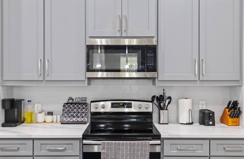 Cedar Crest House | Blissful Bungalow - 4 Miles to Downtown - Updated!