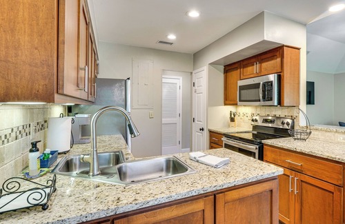 Kiawah Island Villa | Blissful Kiawah Island Escape: Walk to the Beach!