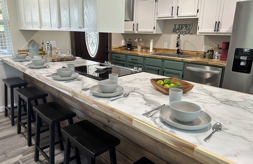 Mena House | Blissful southern retreat in the heart of town!