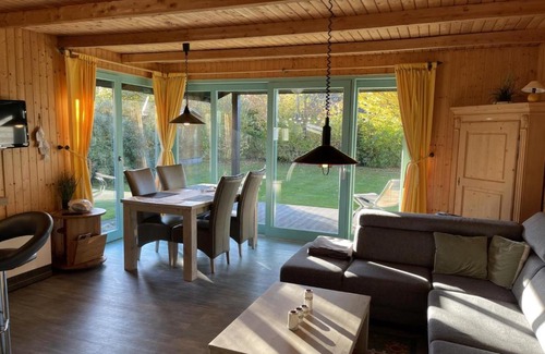 Damp House | Blockhaus Windrose
