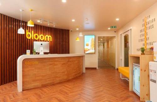 Barakhamba Hotel | Bloom Boutique - Connaught Place Area