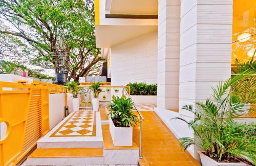 Indiranagar Hotel | Bloom Hotel - Indiranagar