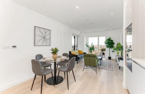 Docklands Apartment | Bloom of Luxury