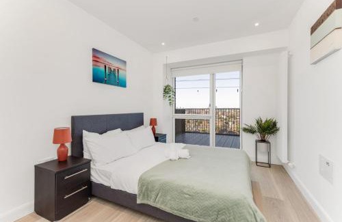 Docklands Apartment | Bloom of Luxury