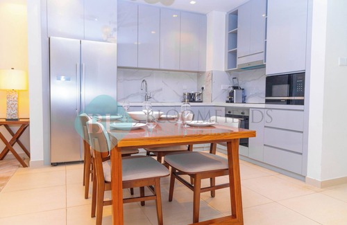 Sharm Apartment | Bloomfields 2BR Plus Maid Address Beach