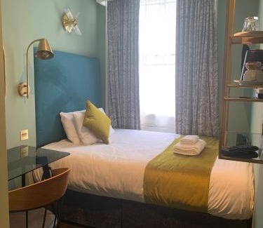 Fitzrovia Hotel | Bloomsbury Palace Hotel