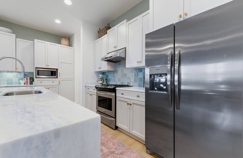 Henderson Point House | Blue Bay Cottage Gettaway! Bay and Ocean Views! HUGE wrap around porch! SUNSETS