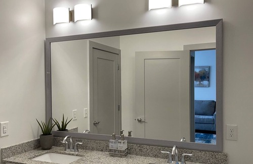 Cabbagetown Apartment | Blue Cove on the Beltline - 5 min from PCM!