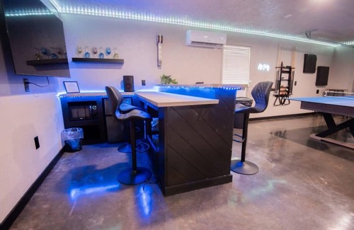 Lowell House | Blue Haven - Epic game room - Lake Views