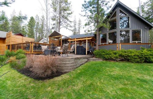Oregon Water Wonderland House | Blue Heron 3