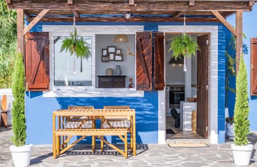 Ponta do Sol House | Blue House - By WehostMadeira