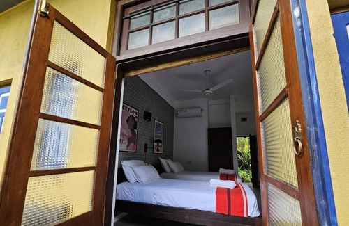 Kandy Hotel | Blue Pillars